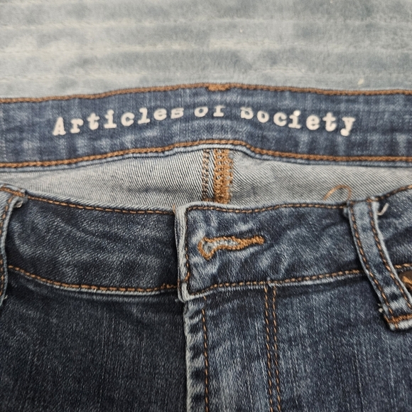 Articles Of Society Medium Wash Skinny Jeans! - Picture 3 of 8